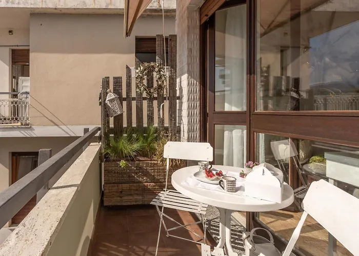 Great View Artist's * Ispra