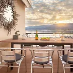 Апартаменты Great View Artist's